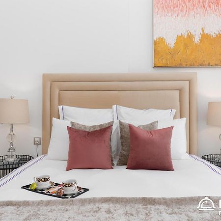 Dream Inn Apartments - Mina By Azizi ドバイ エクステリア 写真